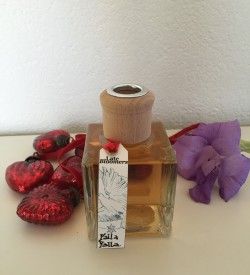 Rich and exotic oriental bouquet in a diffuser
